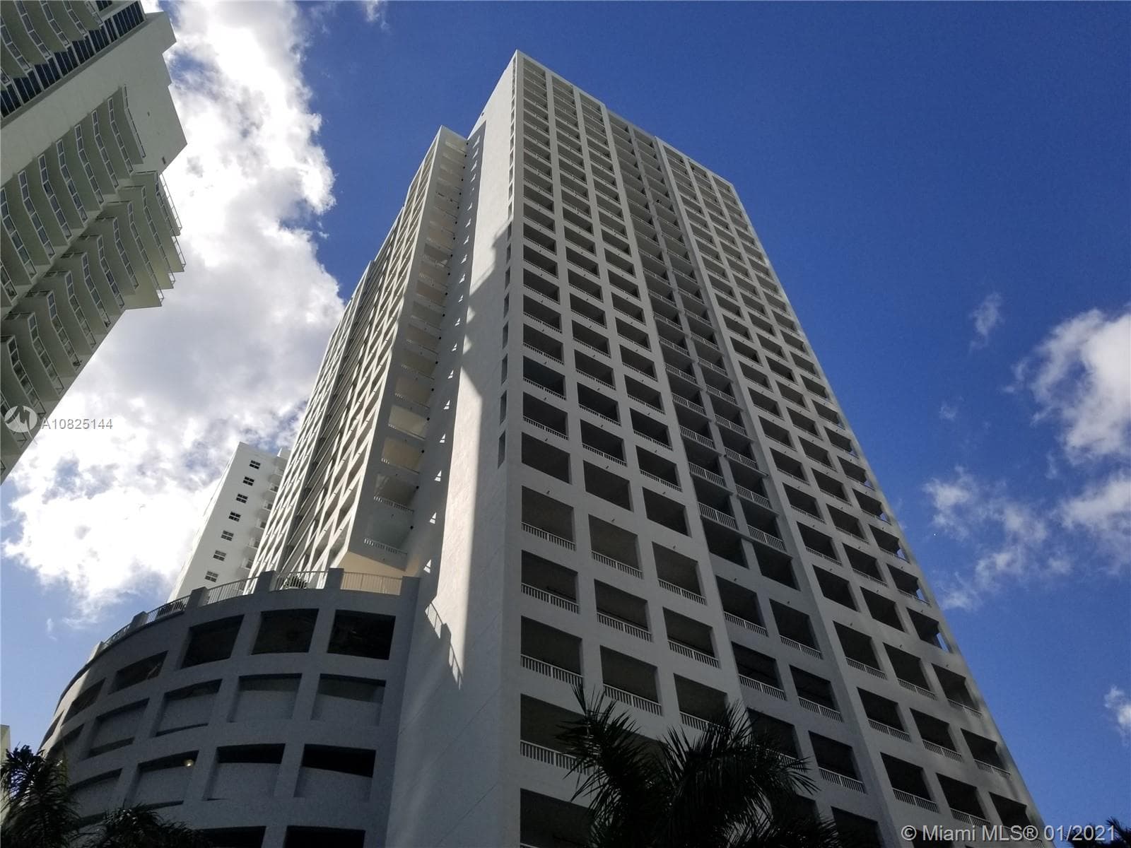 170 SE 14th St # 1507, Miami FL 33131