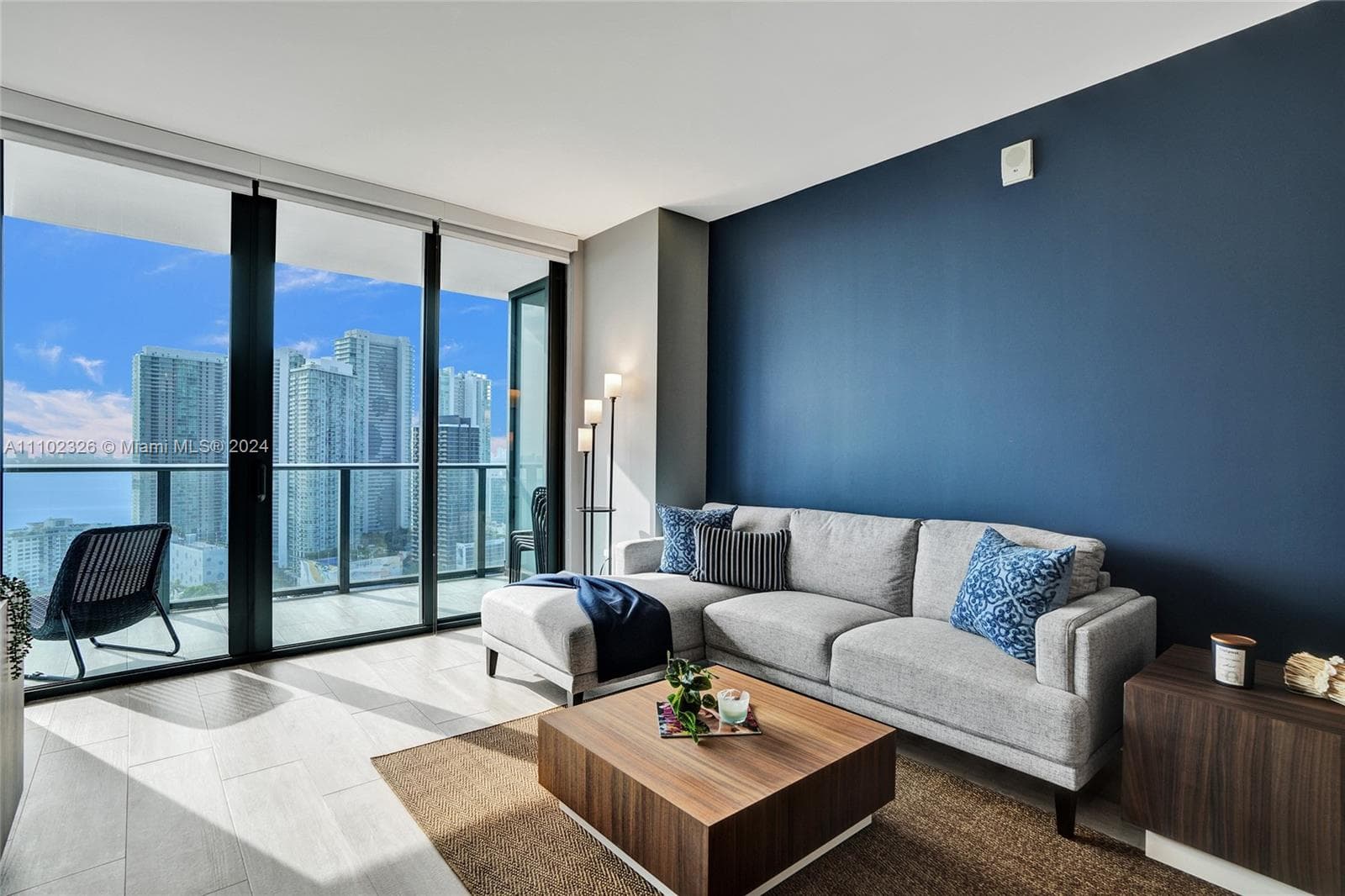 121 NE 34th St # 2906, Miami, FL 33137 photo 4
