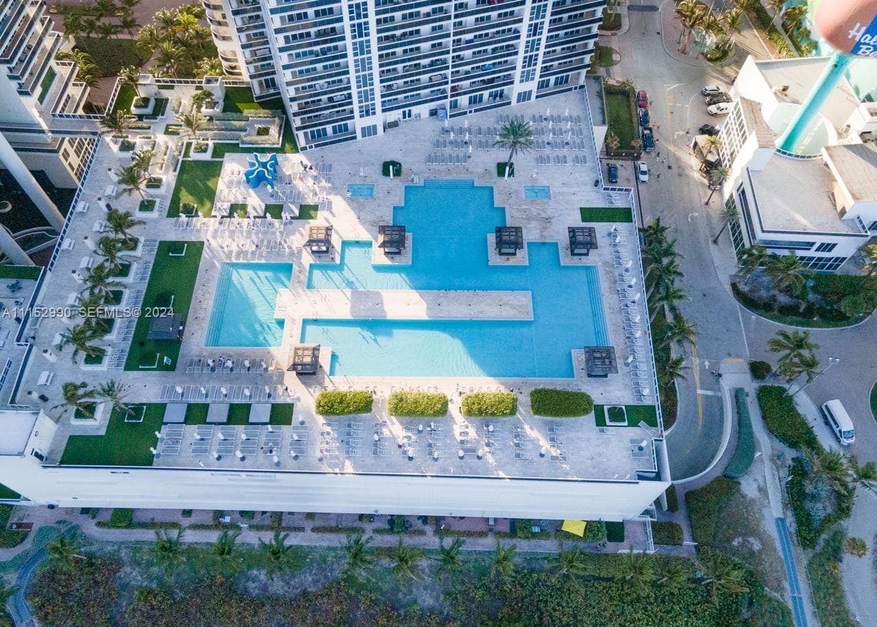 1830 OCEAN DR # 4710, Hallandale Beach FL 33009 photo 4