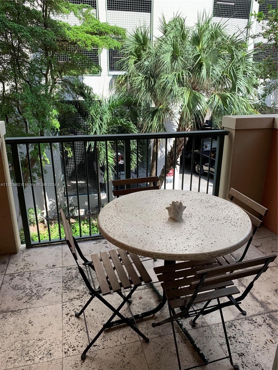 2951 S Bayshore Dr # 417, Miami FL 33133
