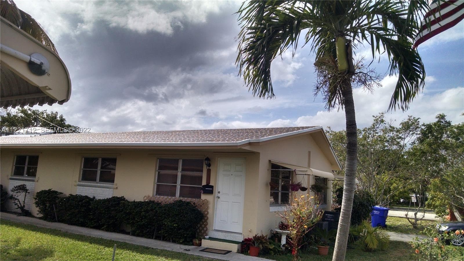 2212 Johnson St, Hollywood FL 33020 photo 2