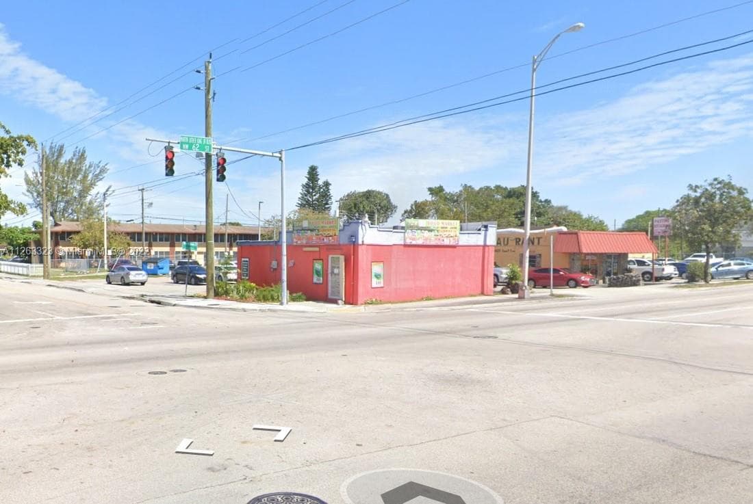 2467 NW 62nd St, Miami FL 33147 photo 2