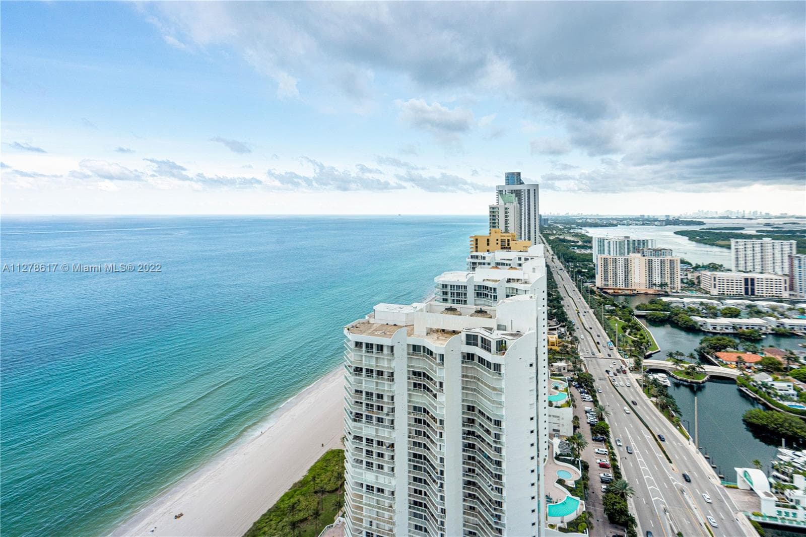 16699 Collins Ave # 4108, Sunny Isles Beach, FL 33160 photo 2