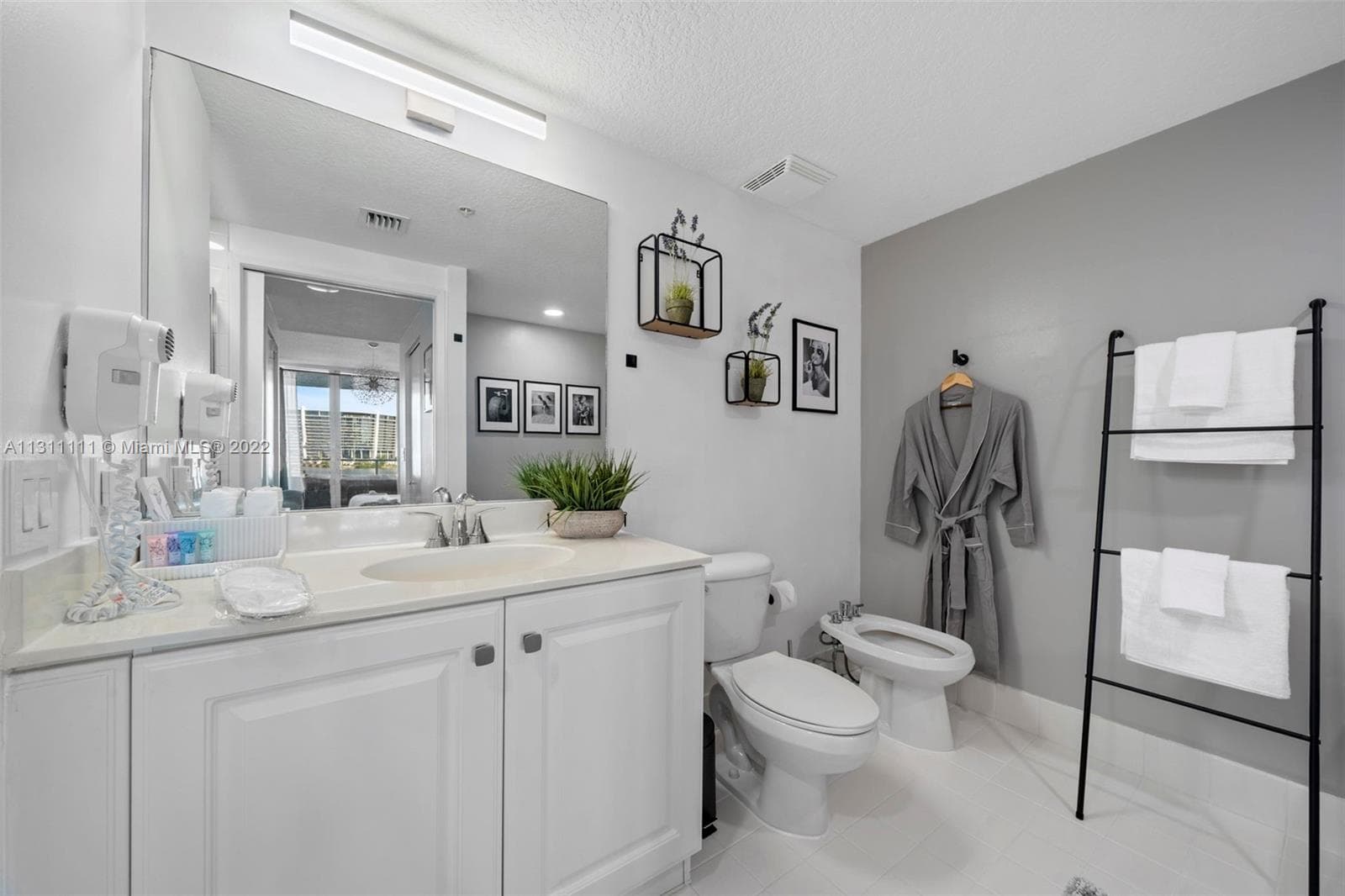 18100 N Bay Rd # 308, Sunny Isles Beach, FL 33160 photo 4