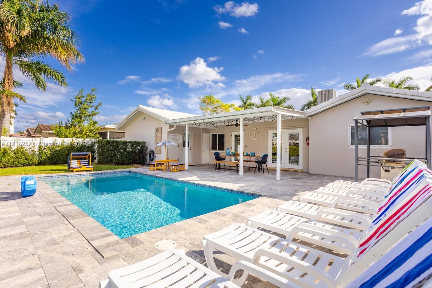 833 Washington St, Hollywood FL 33019