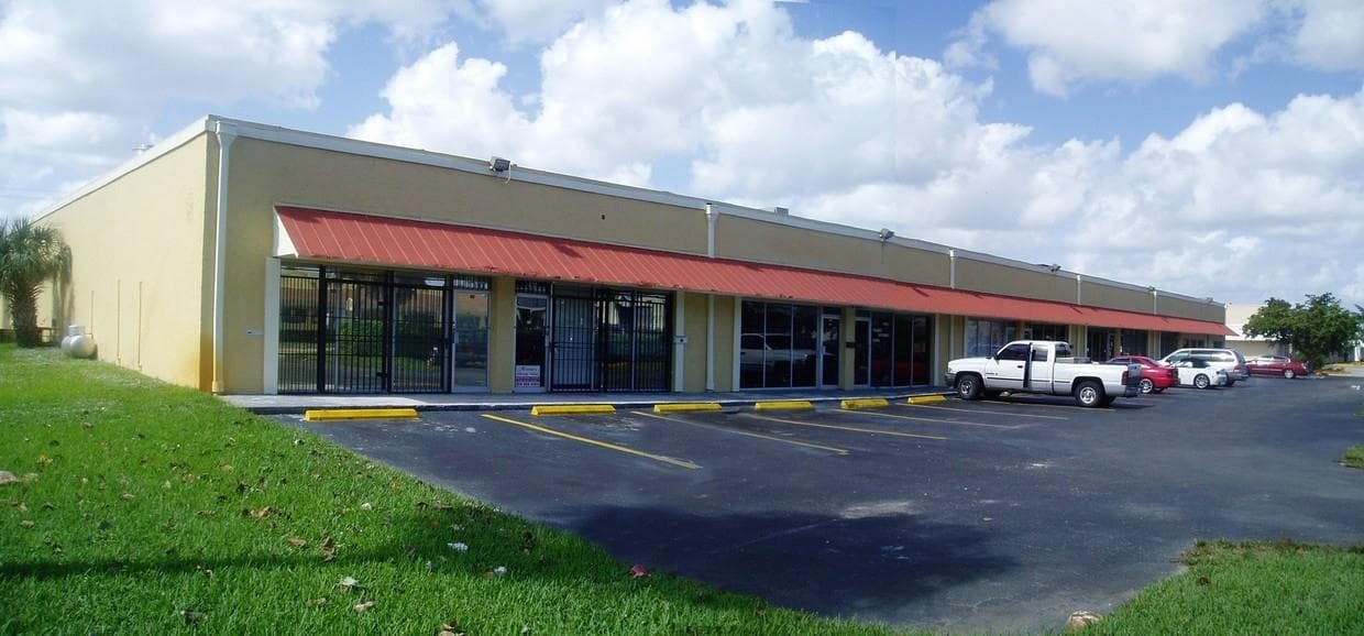 1601 NW 38th Avenue, Lauderhill FL 33311 photo 4