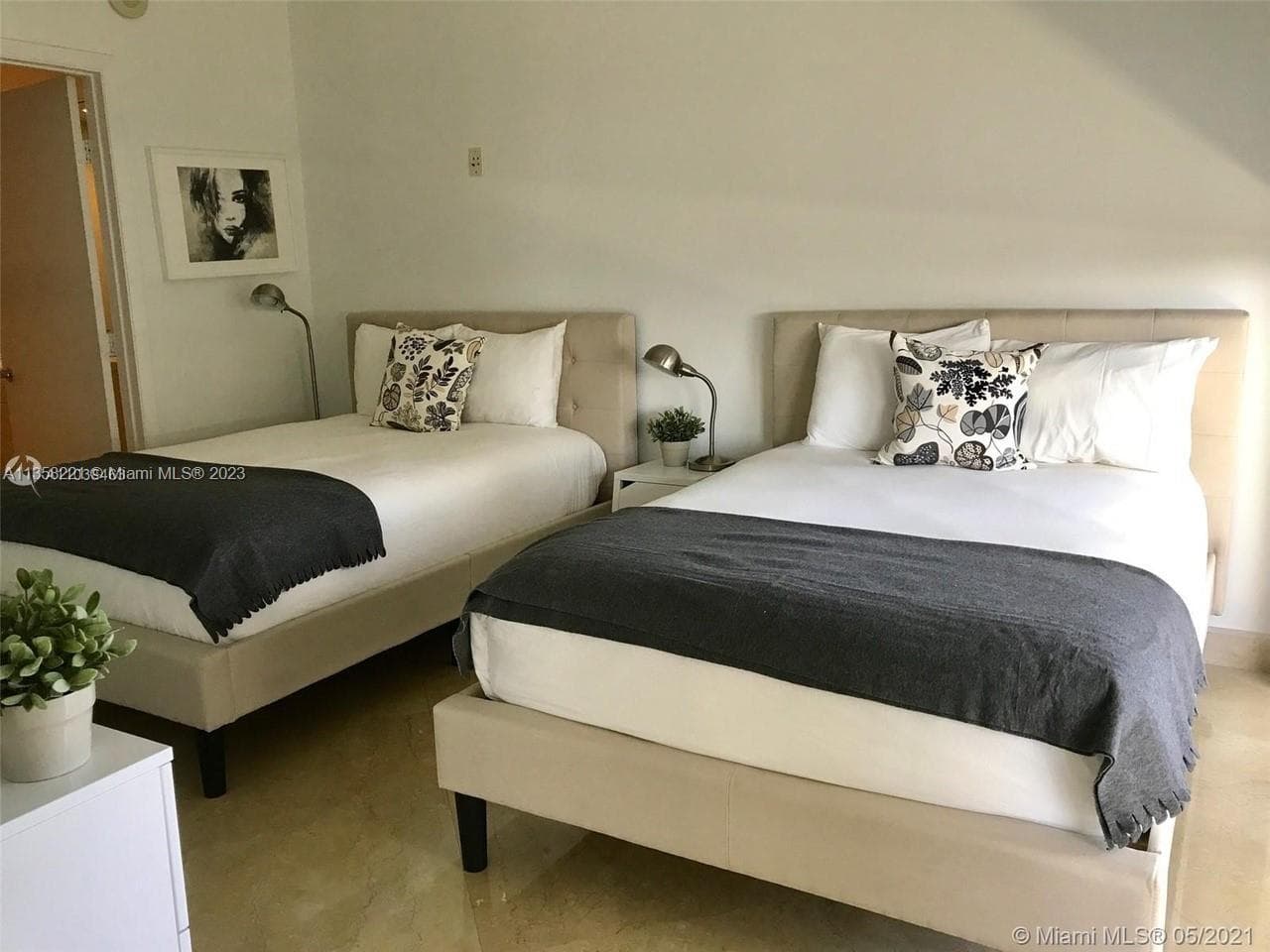 1830 S Ocean Dr # 1706, Hallandale Beach FL 33009 photo 4