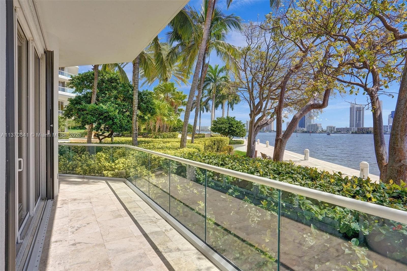 2600 Island Blvd # 101, Aventura FL 33160 photo 2