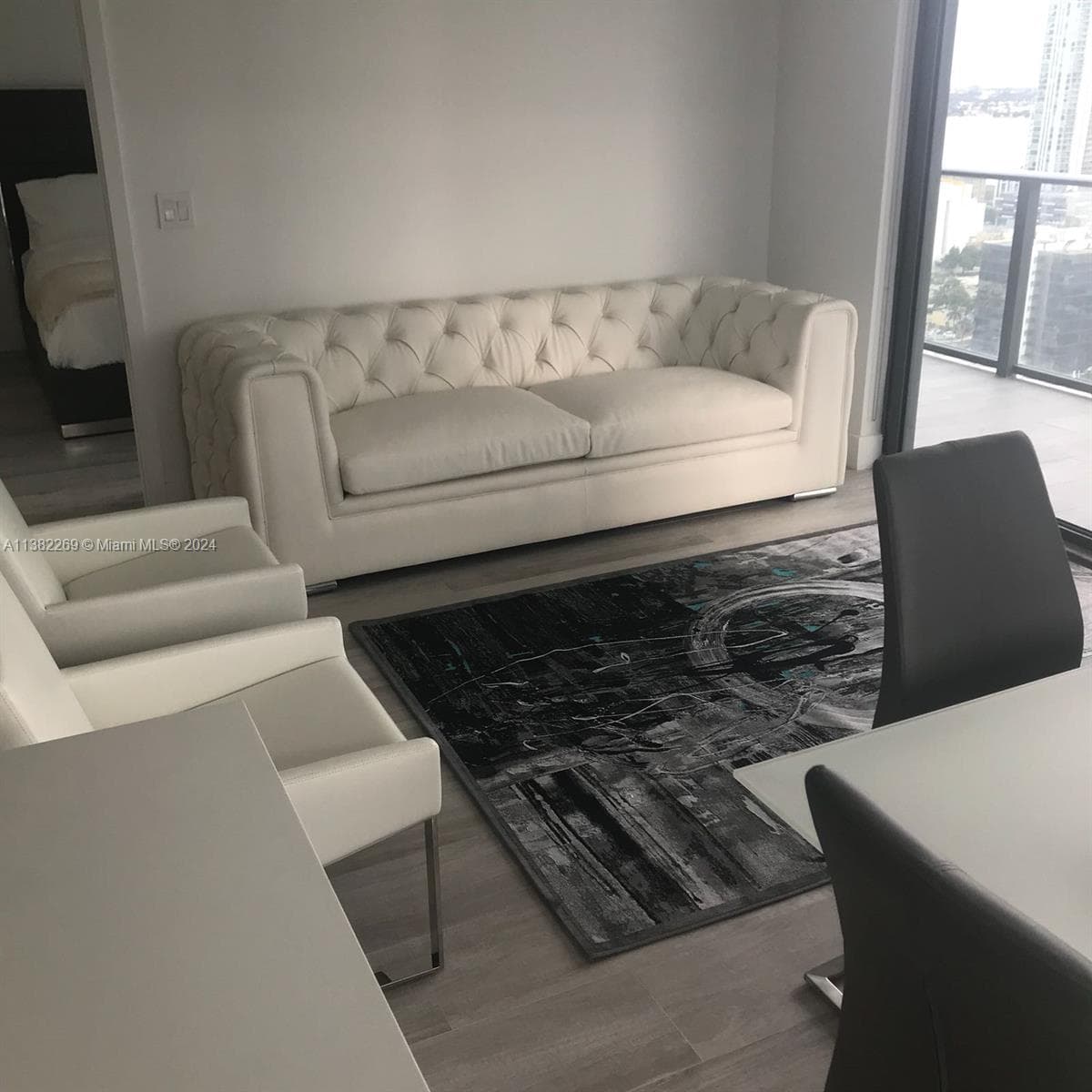 121 NE 34th St # 2601, Miami FL 33137 photo 4