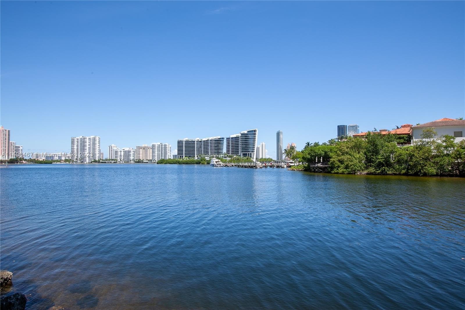 6000 Island Blvd # 104, Aventura FL 33160 photo 2