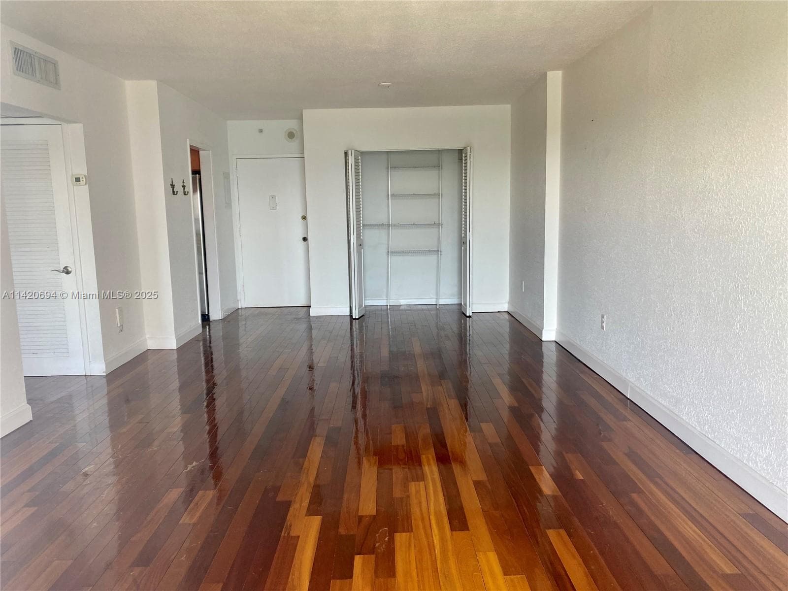 400 Kings Point Dr # 1406, Sunny Isles Beach FL 33160 photo 3