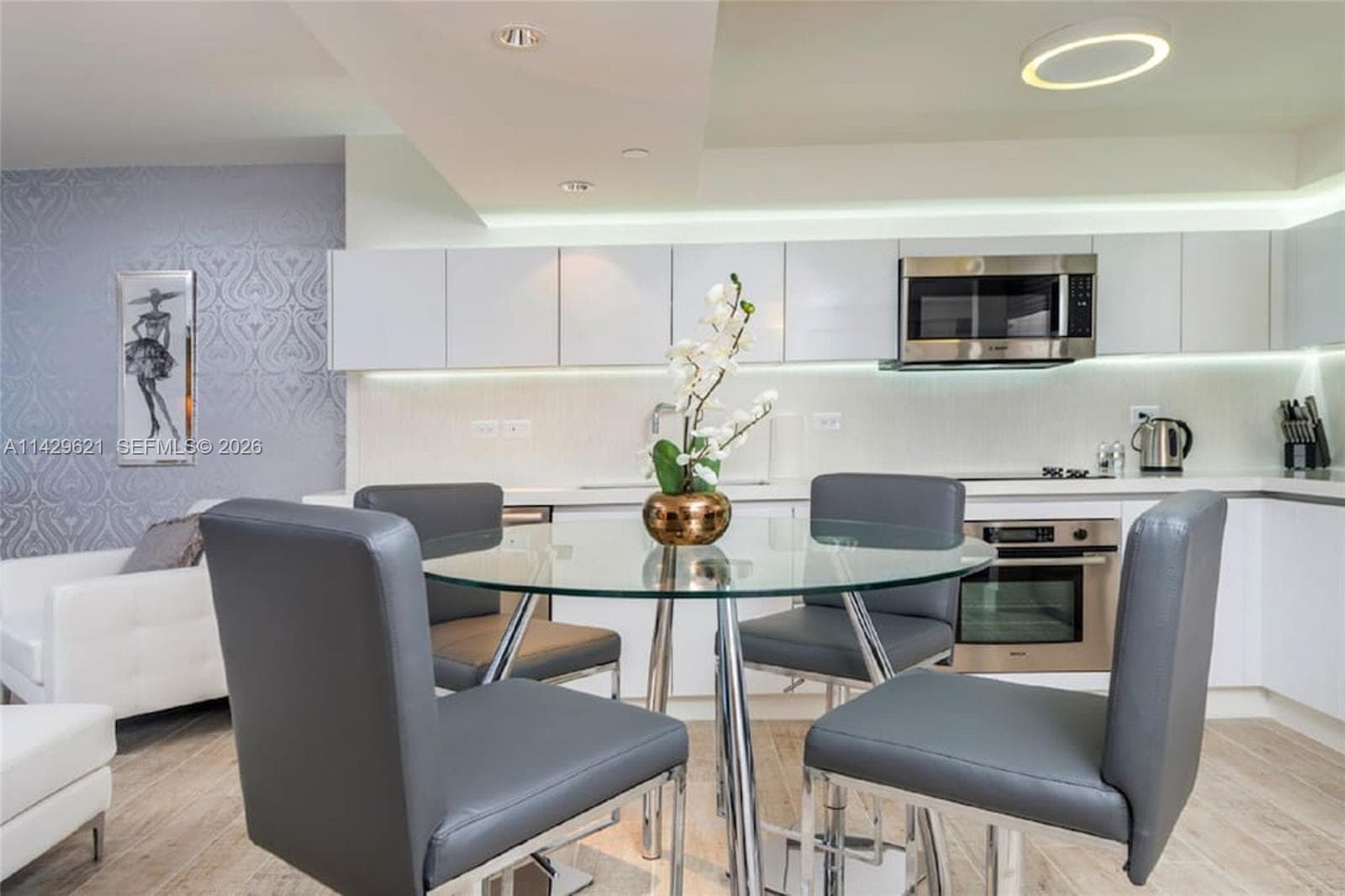 102 24th St # 1108, Miami Beach, FL 33139 photo 5