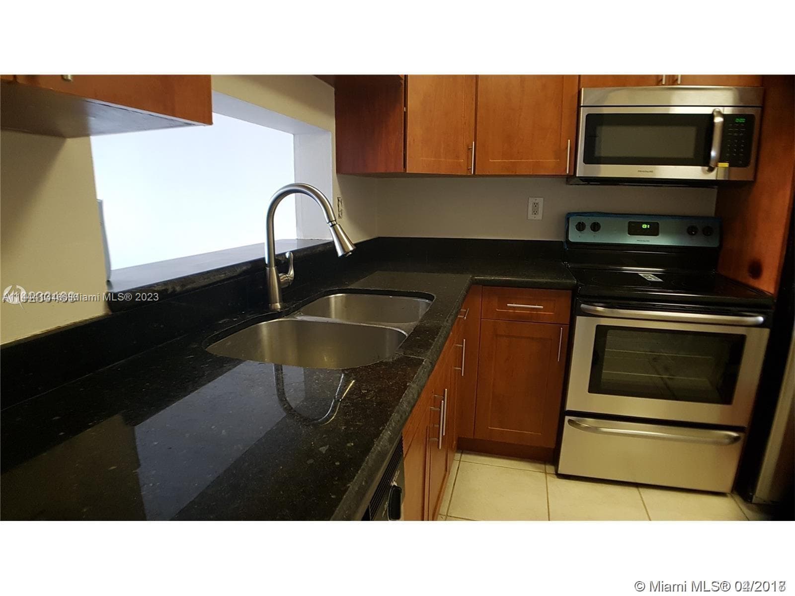 496 NW 165th St Rd # D112, Miami FL 33169 photo 5