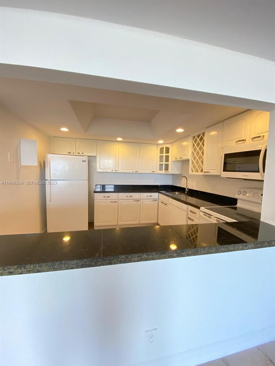 13499 Biscayne Blvd # 1505, North Miami FL 33181 photo 2