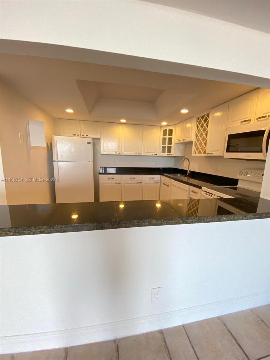 13499 Biscayne Blvd # 1505, North Miami FL 33181 photo 4