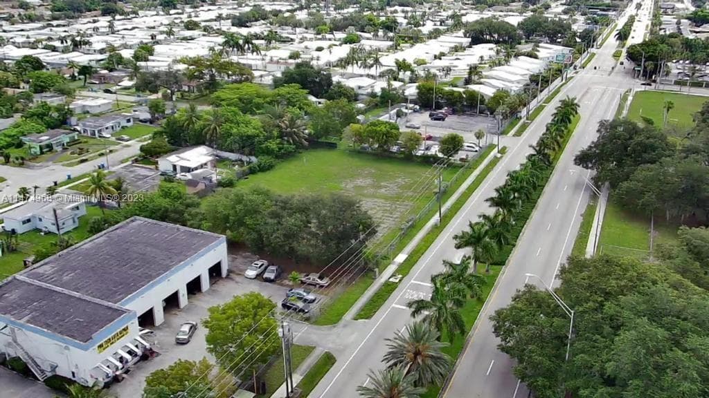 5421 W Hallandale Beach Blvd, West Park FL 33023 photo 5
