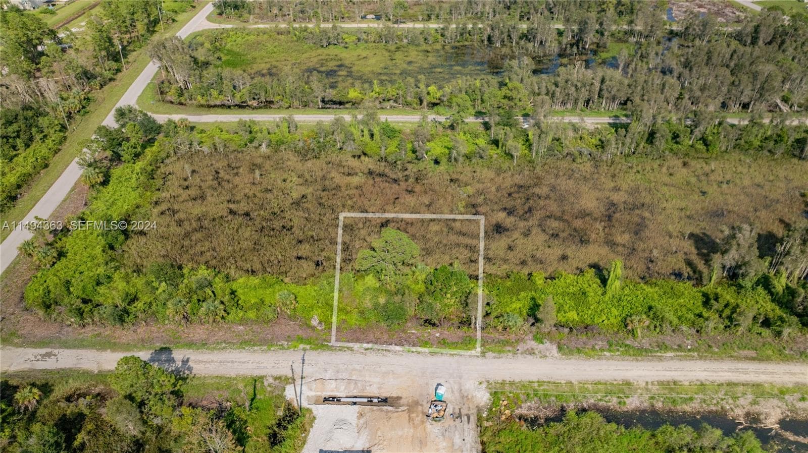 853 Belden Ave, Lehigh Acres FL 33936 photo 4