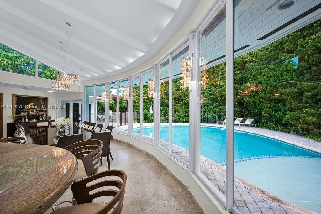 61 Camden Ct, Bal Harbour FL 33154 photo 3
