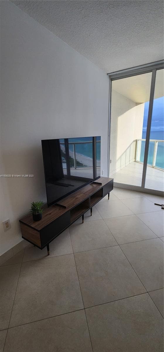 16699 Collins Ave # 1710, Sunny Isles Beach, FL 33160 photo 4