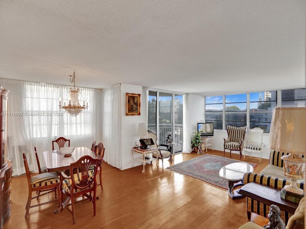 18051 Biscayne Blvd # 304, Aventura FL 33160 photo 5