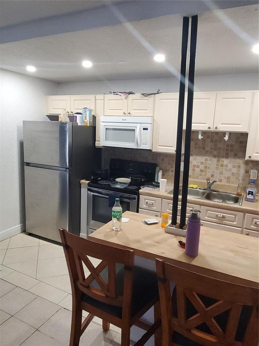 1021 NE 24th Avenue # 4, Pompano Beach FL 33062 photo 5