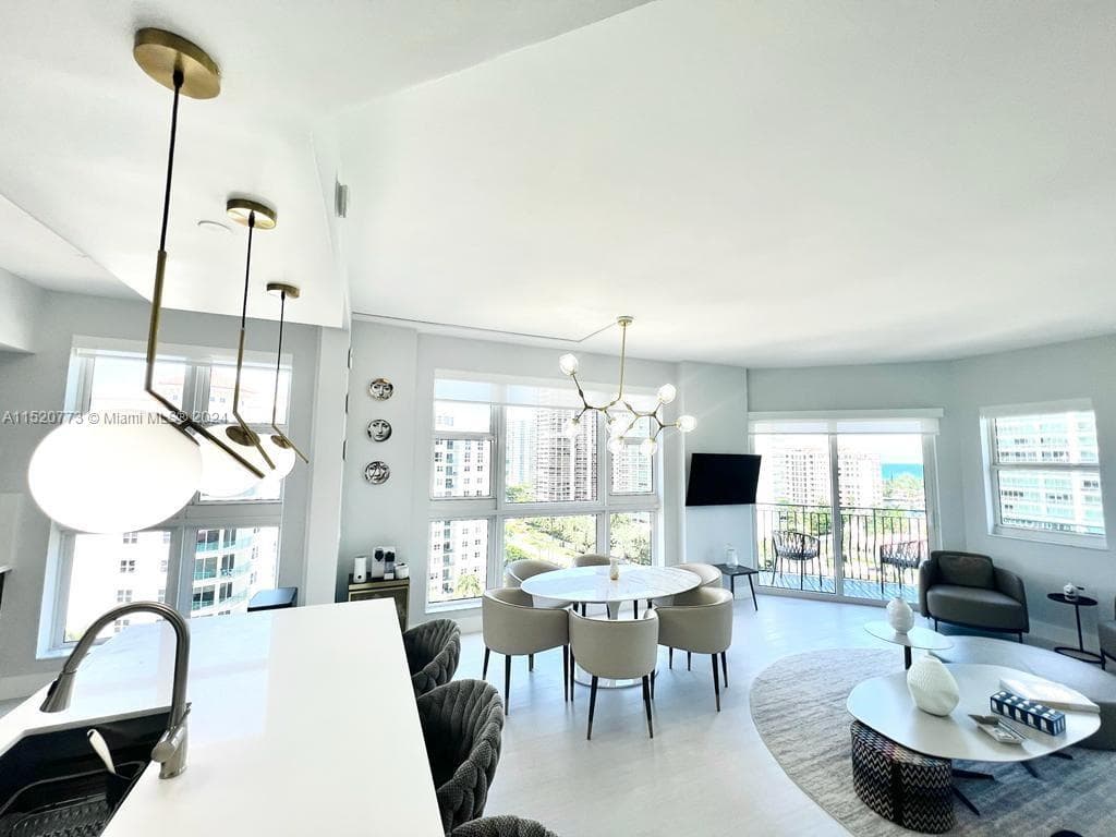 19900 E Country Club Dr # PH20, Aventura FL 33180 photo 2