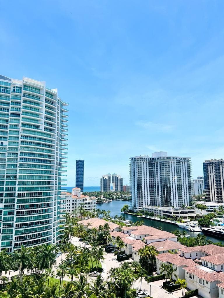 19900 E Country Club Dr # PH20, Aventura FL 33180 photo 4