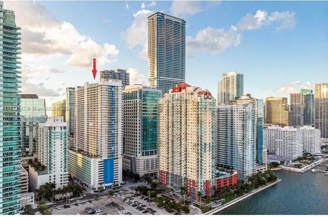 1200 Brickell Bay Dr # 1915, Miami FL 33131