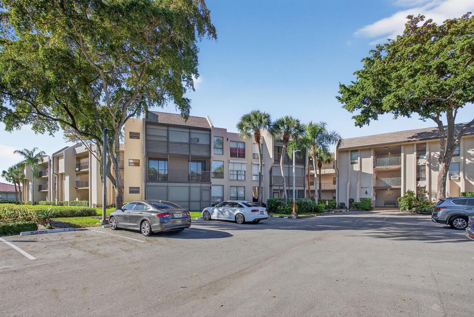 6301 N University Drive # 319, Tamarac FL 33321 photo 3