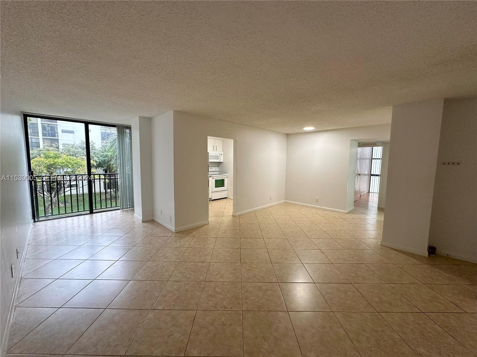 17021 N Bay Rd # 4, Sunny Isles Beach FL 33160 photo 4