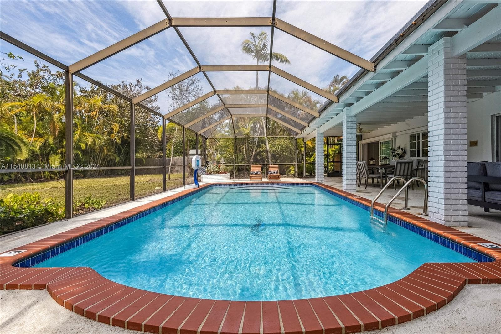 10130 SW 70th Ave, Pinecrest FL 33156