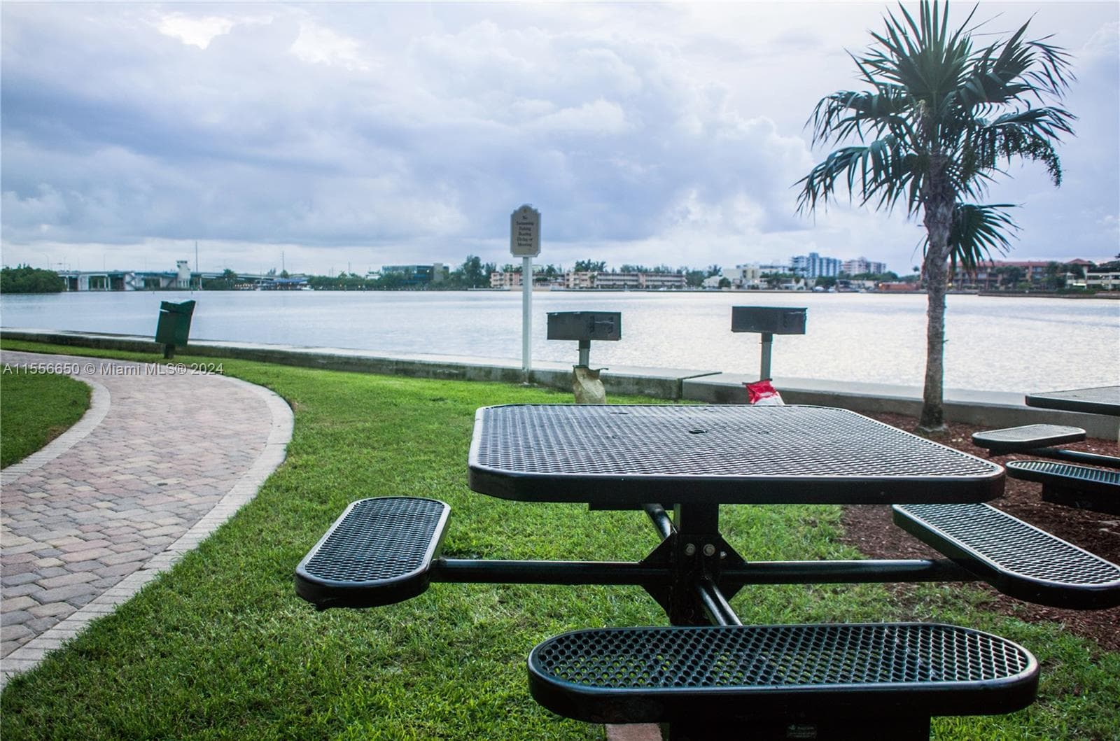 17100 N Bay Rd # 1402, Sunny Isles Beach, FL 33160 photo 4