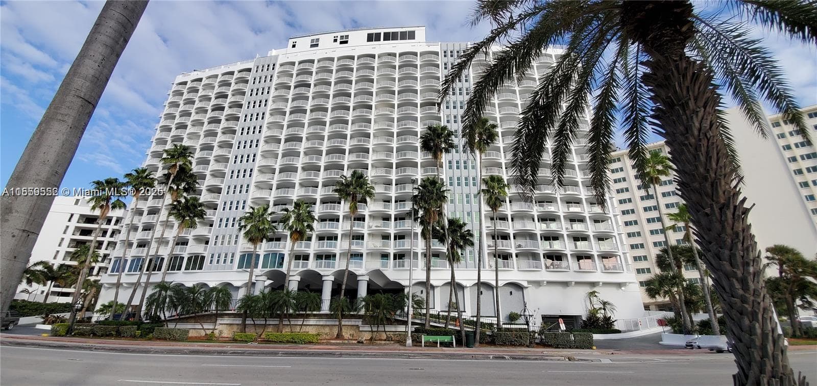 5401 Collins Ave # 209, Miami Beach FL 33140