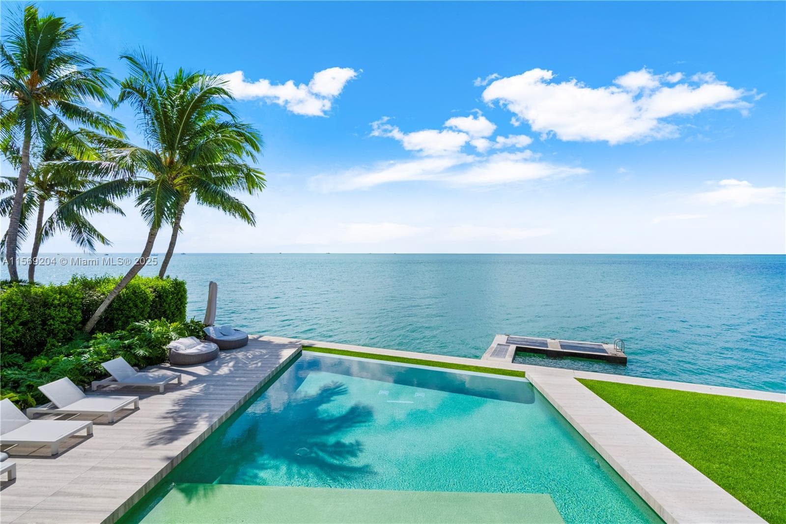 440 S Mashta Dr, Key Biscayne FL 33149