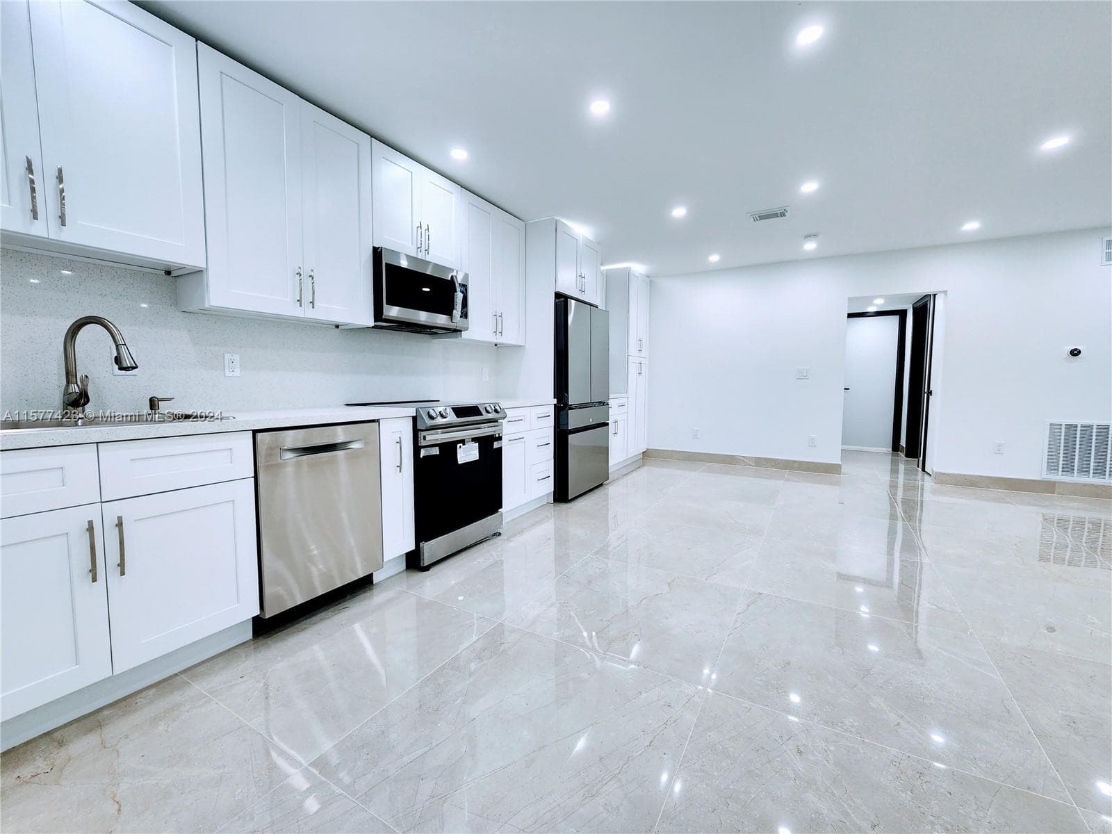 11930 NE 19th Dr # 3, North Miami FL 33181