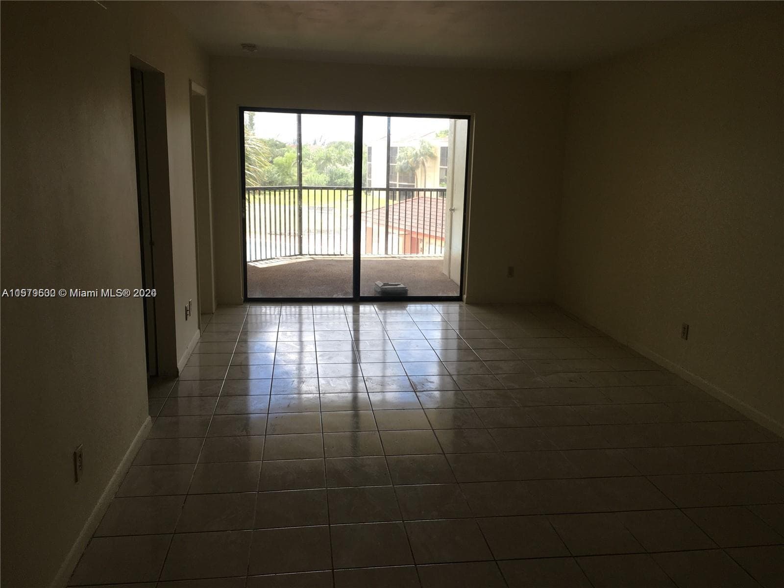 3396 Foxcroft Rd # 308, Miramar FL 33025 photo 4