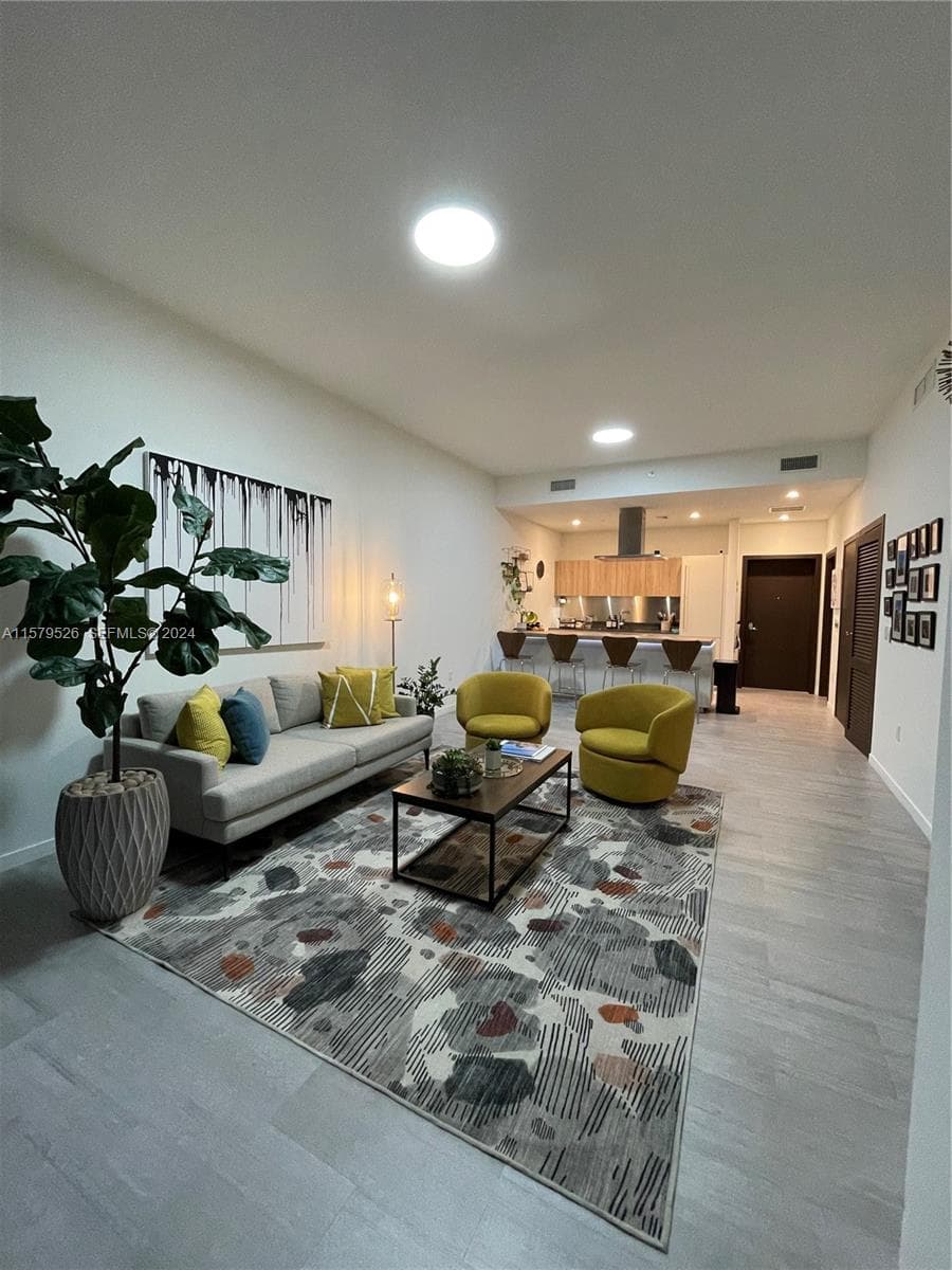1000 Brickell Plz # 1811, Miami FL 33131 photo 4