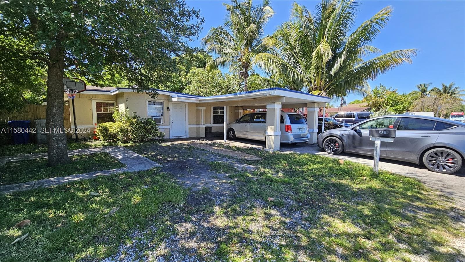 2114 NW 5th St, Pompano Beach FL 33069 photo 2