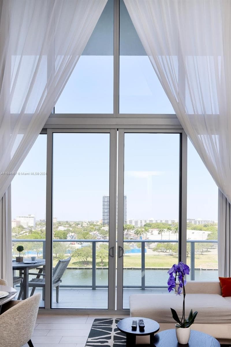 4010 S Ocean Dr # R504, Hollywood, FL 33019
