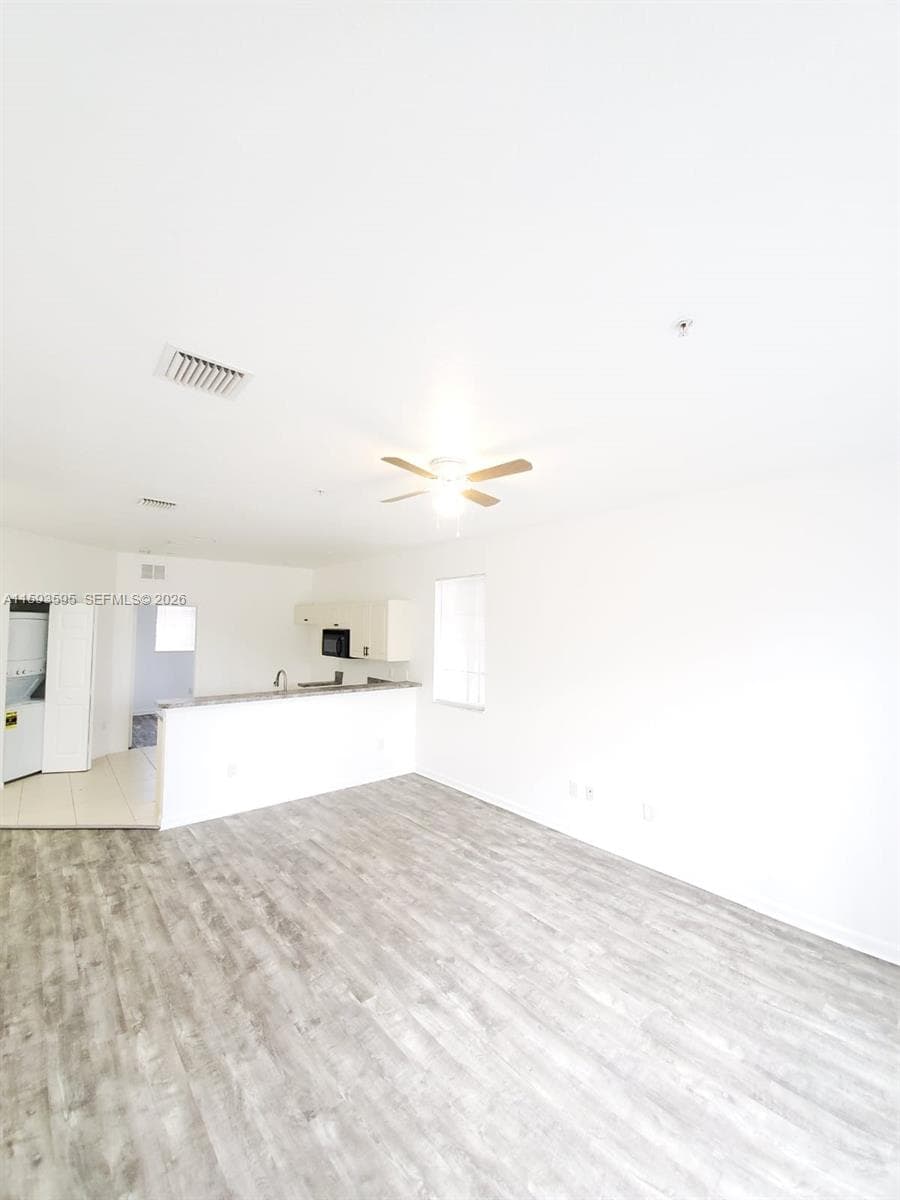 1945 Marsh Harbor Dr # 1945, Riviera Beach FL 33404 photo 5