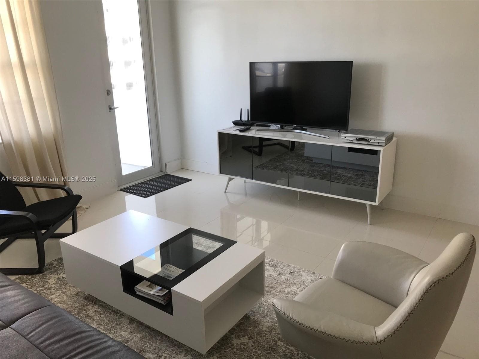100 Lincoln Rd # 808, Miami Beach FL 33139 photo 5