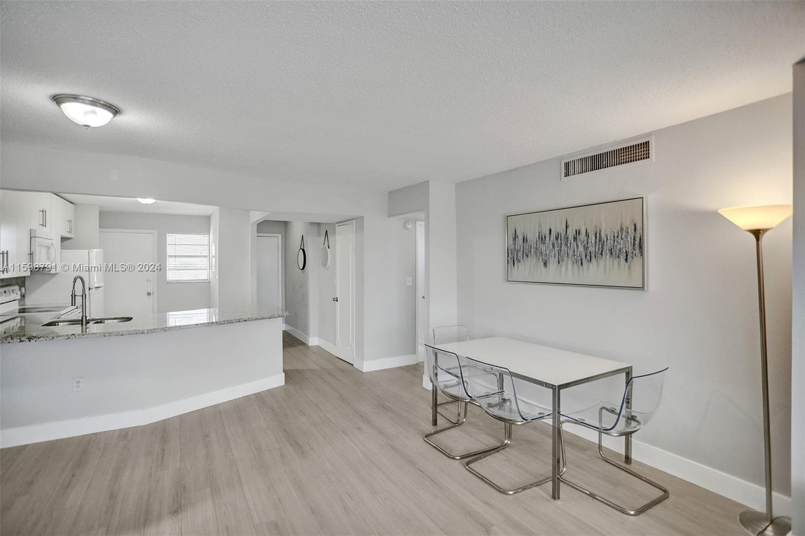 1770 NE 191st St # 1, Miami FL 33179 photo 2