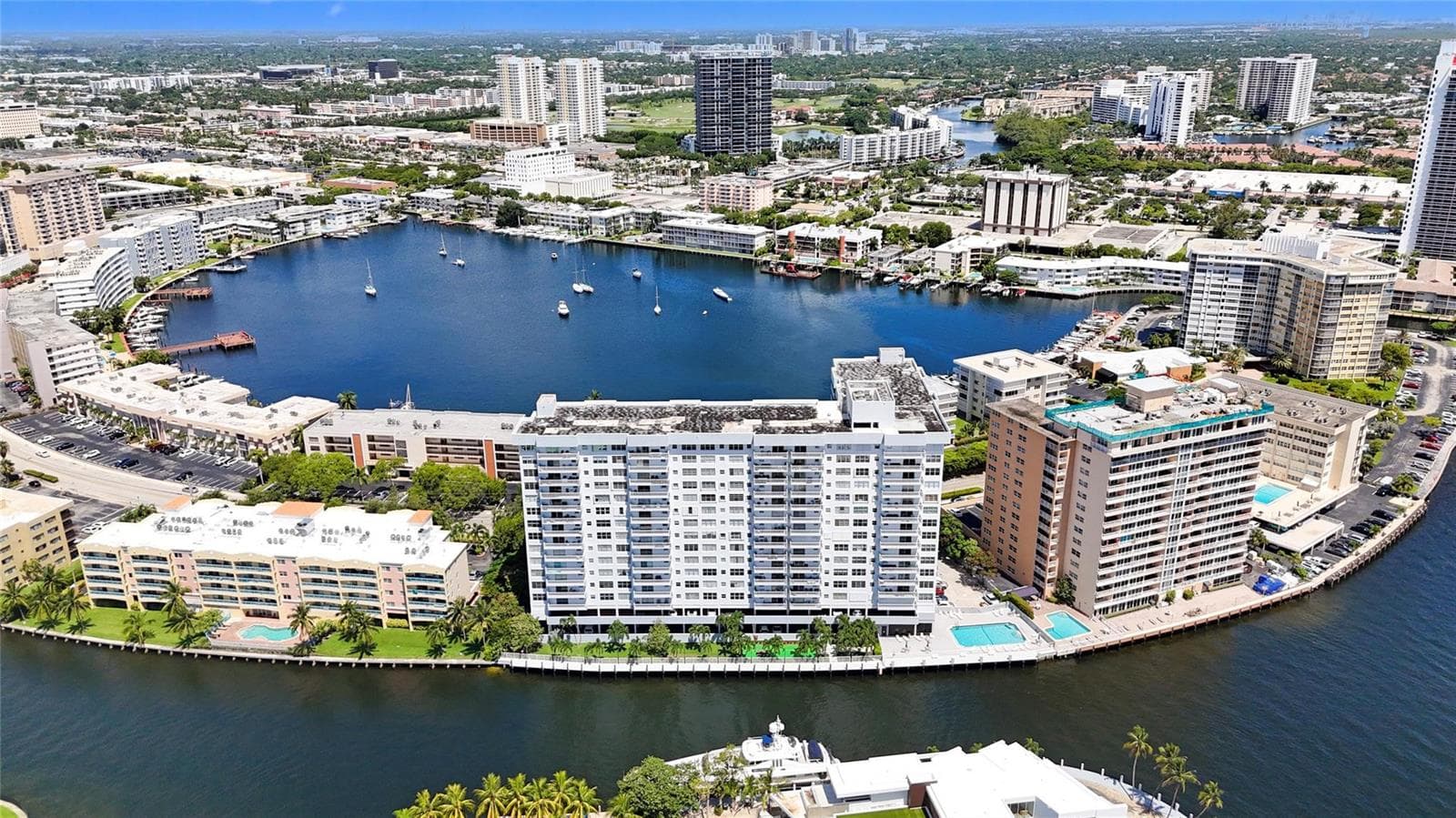 137 Golden Isles Drive # 706, Hallandale Beach FL 33009 photo 5