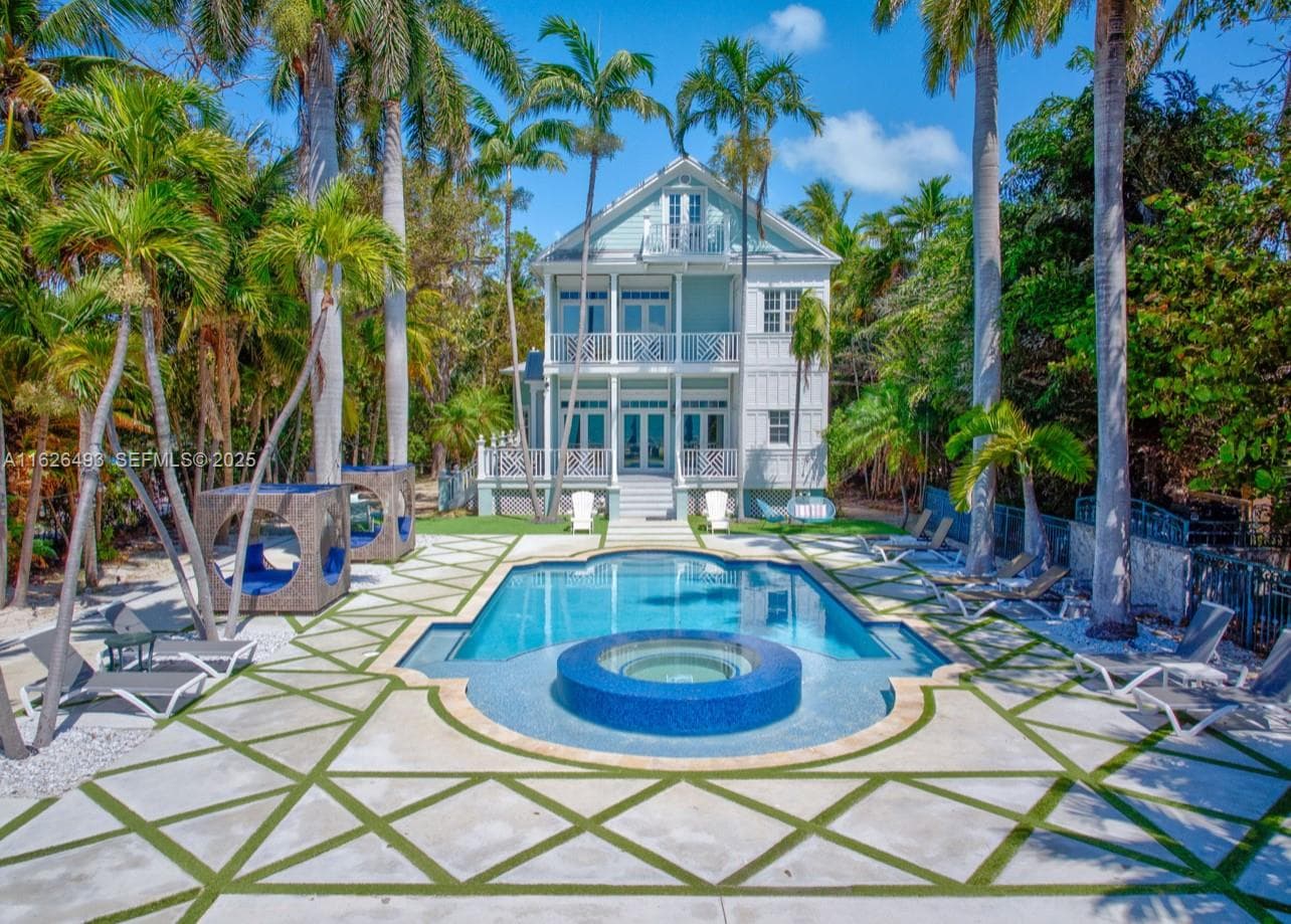 75761 Overseas Hwy, Islamorada FL 33036