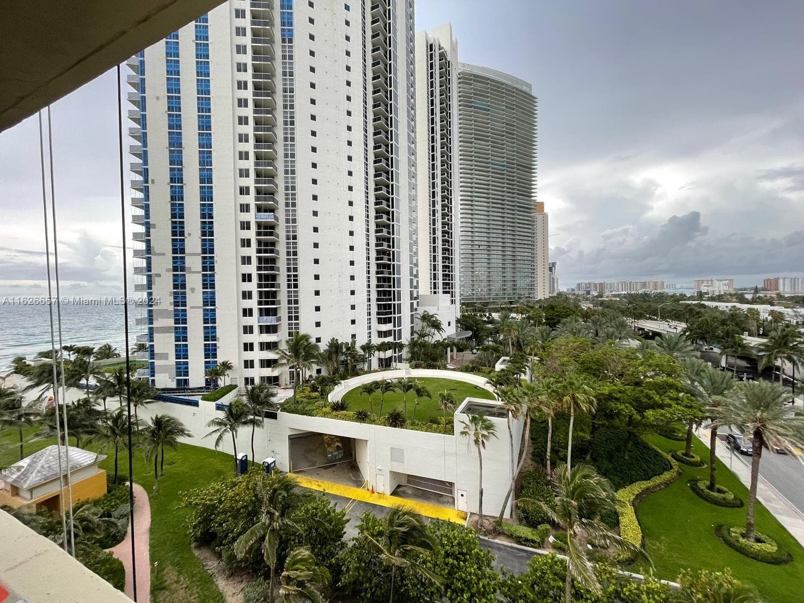 19201 Collins Ave # 640, Sunny Isles Beach, FL 33160