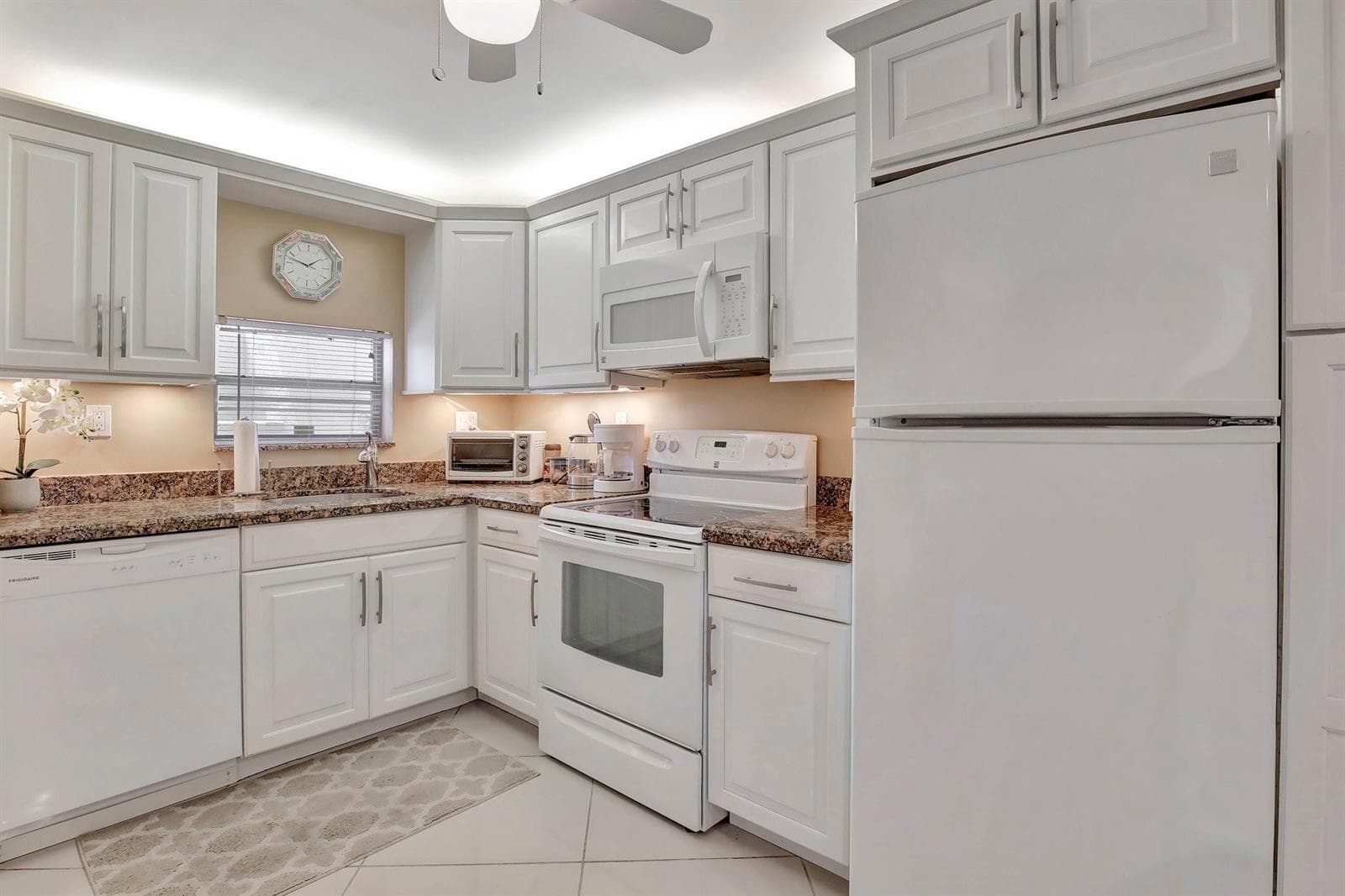8930 S Hollybrook Boulevard # 201, Pembroke Pines FL 33025 photo 2