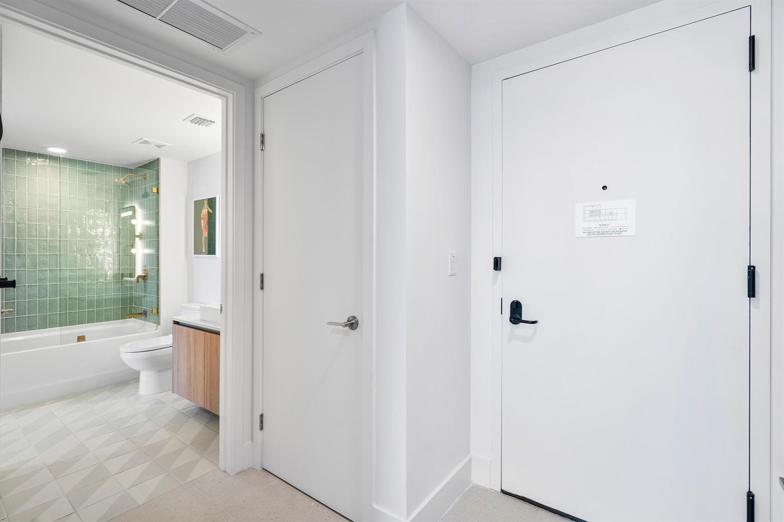 601 NE 1st Avenue # 2809, Miami FL 33132 photo 2