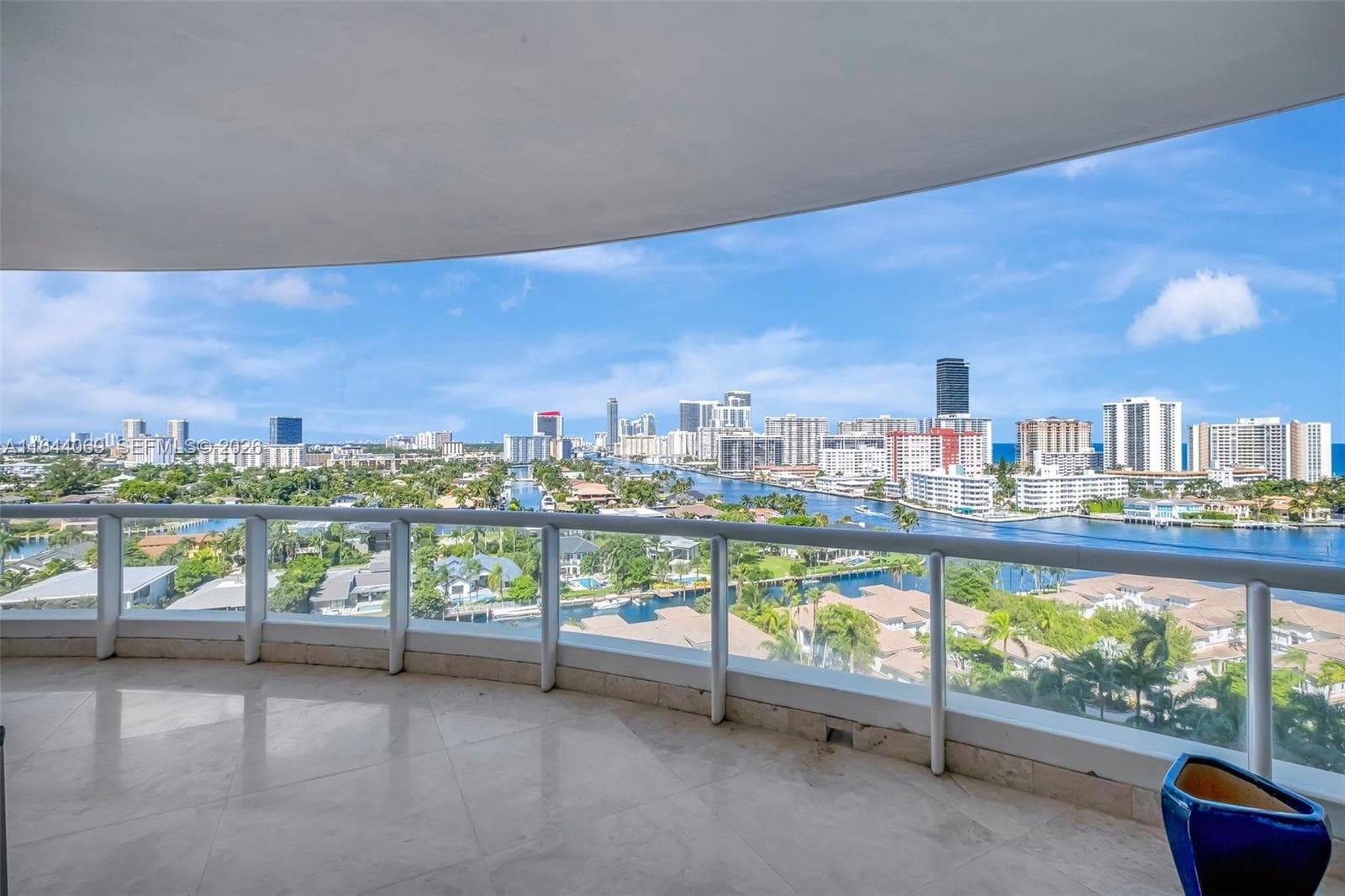 21200 Point Pl # 1204, Aventura FL 33180 photo 3