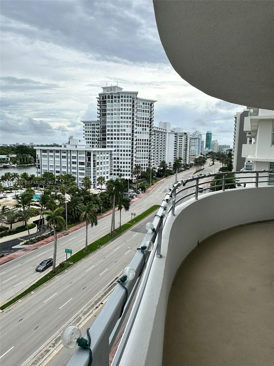 5555 Collins Ave # 10B, Miami Beach FL 33140 photo 2