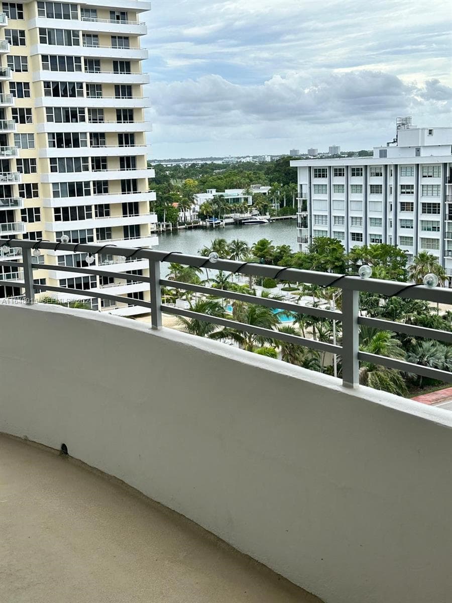 5555 Collins Ave # 10B, Miami Beach FL 33140 photo 5